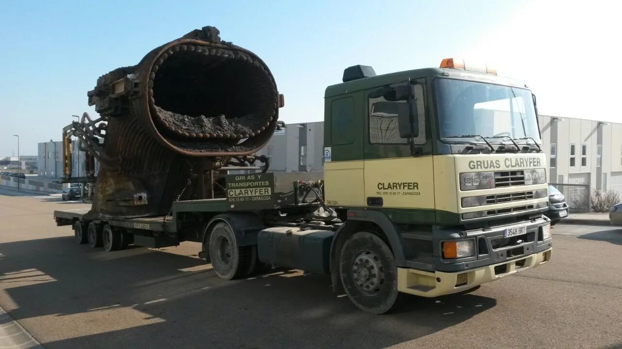 TRACTORA SIN GRÚA DAF 4×2 de Grúas Claryfer