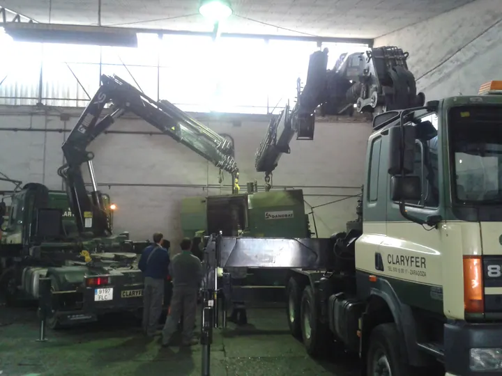 Trabajo real 151 de Grúas Claryfer