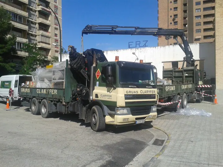 Trabajo real 149 de Grúas Claryfer