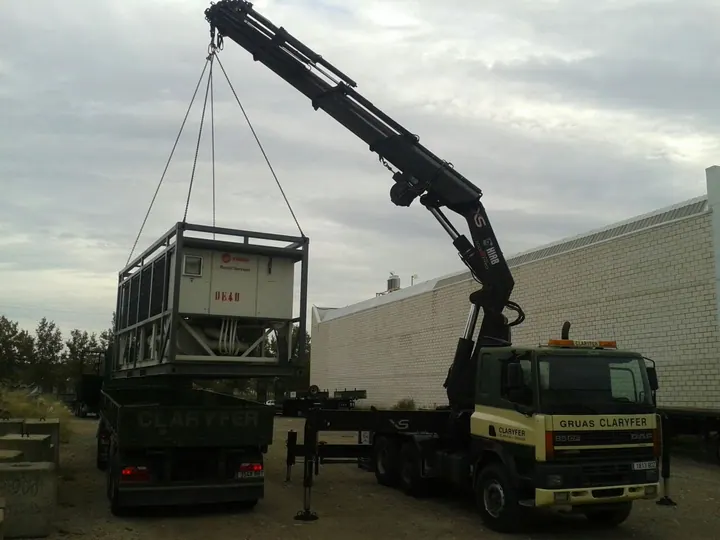 Trabajo real 145 de Grúas Claryfer