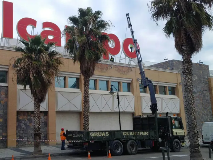 Trabajo real 142 de Grúas Claryfer