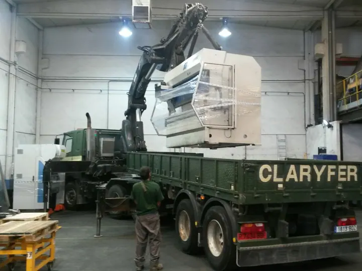 Trabajo real 131 de Grúas Claryfer