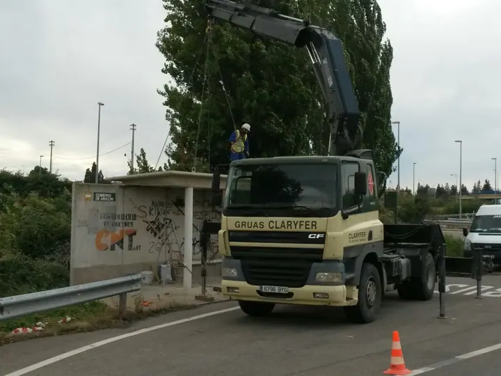 Trabajo real 129 de Grúas Claryfer