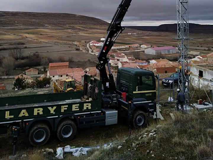 Trabajo real 84 de Grúas Claryfer
