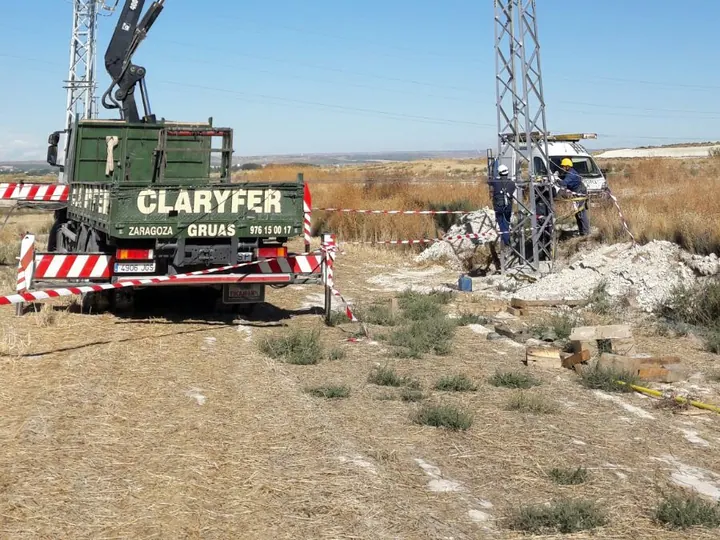 Trabajo real 79 de Grúas Claryfer
