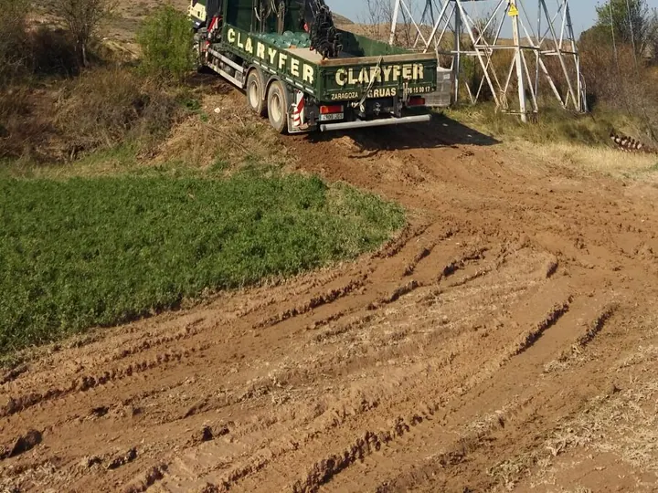 Trabajo real 78 de Grúas Claryfer